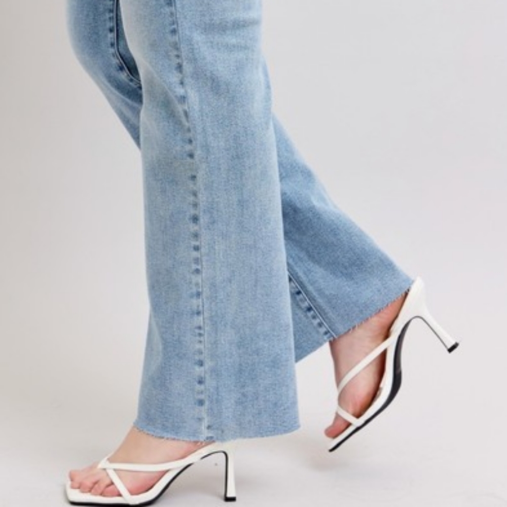 Judy Blue Mid-Rise Relax Dad Straight Leg Distressed Jeans Raw Hem Denim Pants - Picture 12 of 16